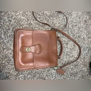 (SOLD) EUC Vintage Coach Station Bag